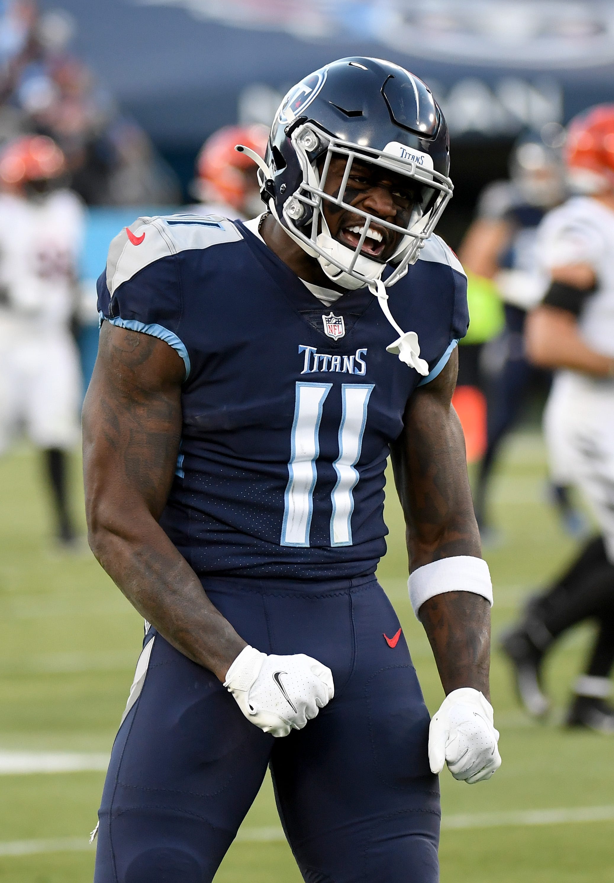 WR A.J. Brown: Traded to Eagles (previous team: Titans)